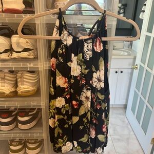 Alice + Olivia Navy Floral Top size L with criss cross back detail